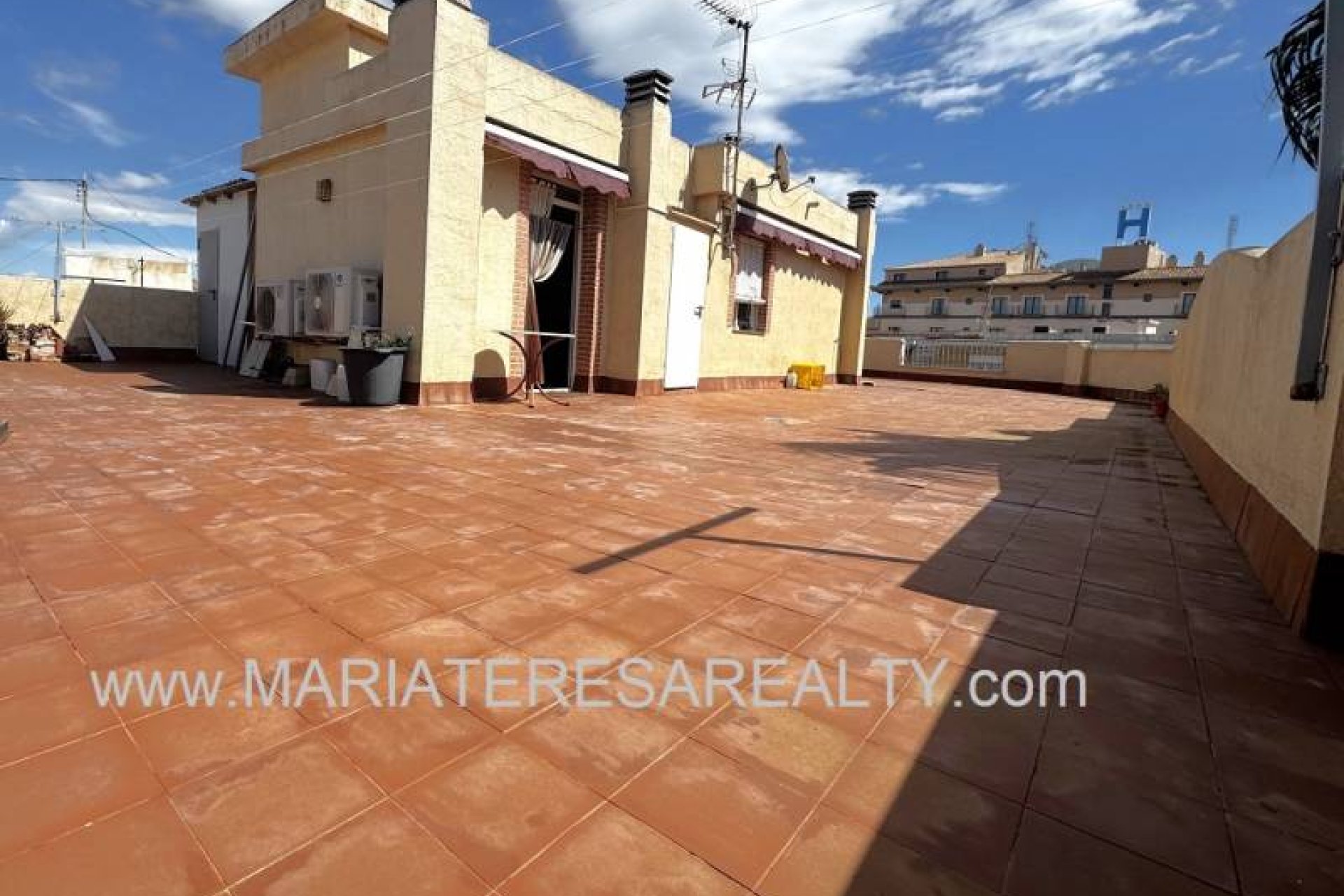 Reventa - Comercial - Los Alcazares