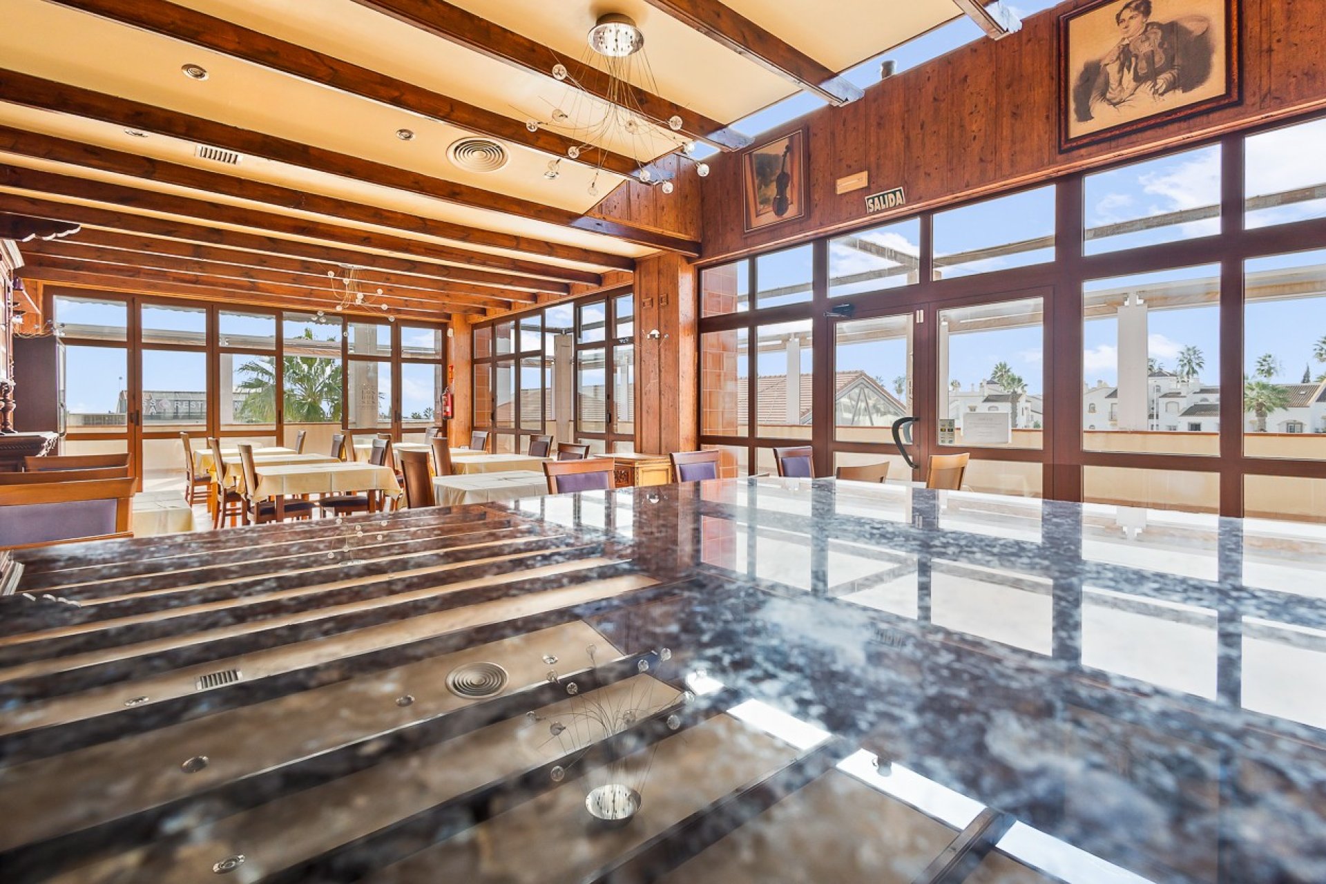 Reventa - Comercial - Los Dolses