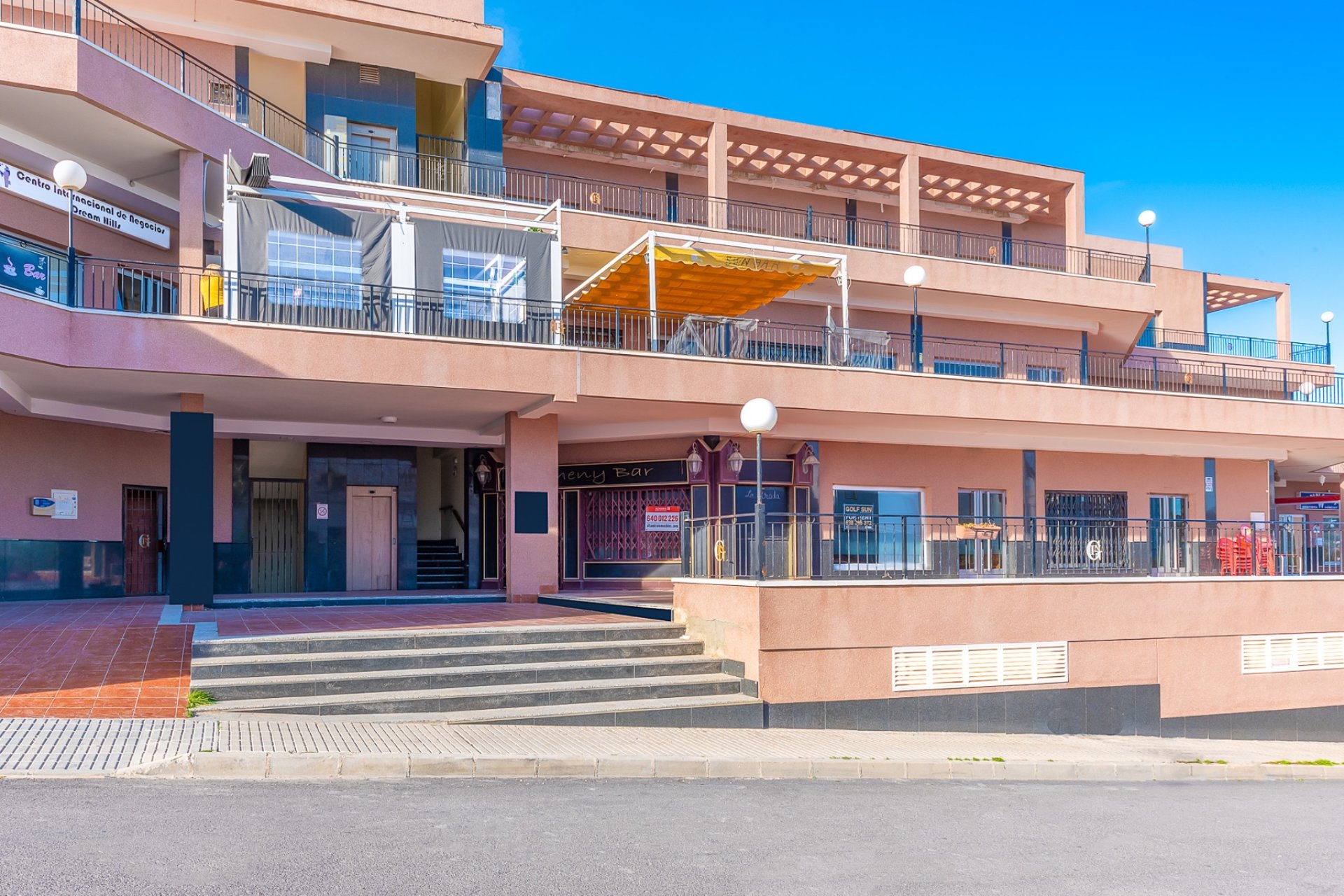 Reventa - Comercial - Orihuela Costa