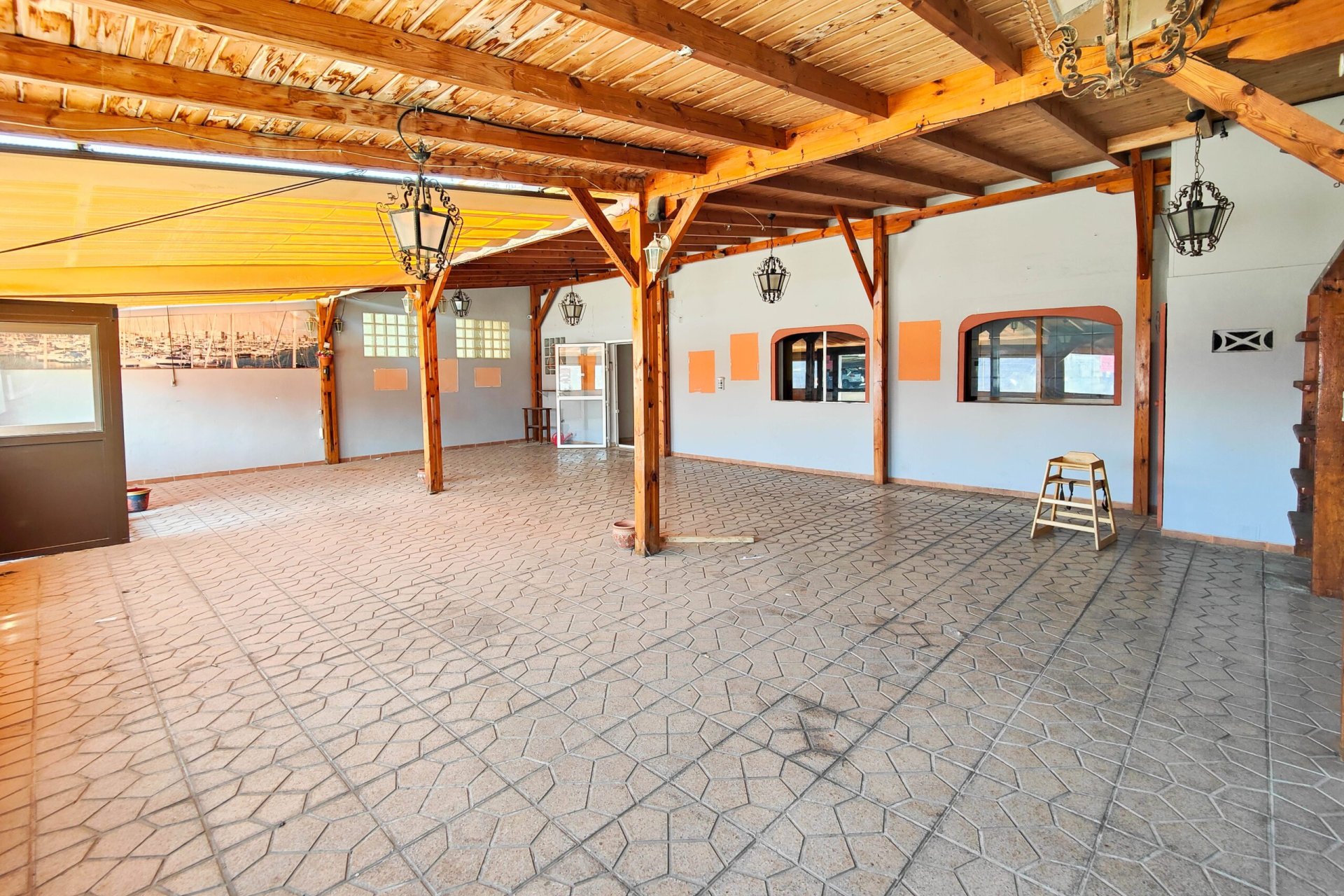 Reventa - Comercial - Torrevieja - La Siesta