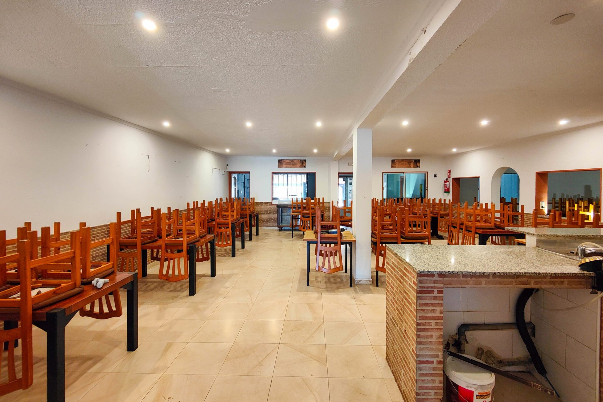Reventa - Comercial - Torrevieja - La Siesta