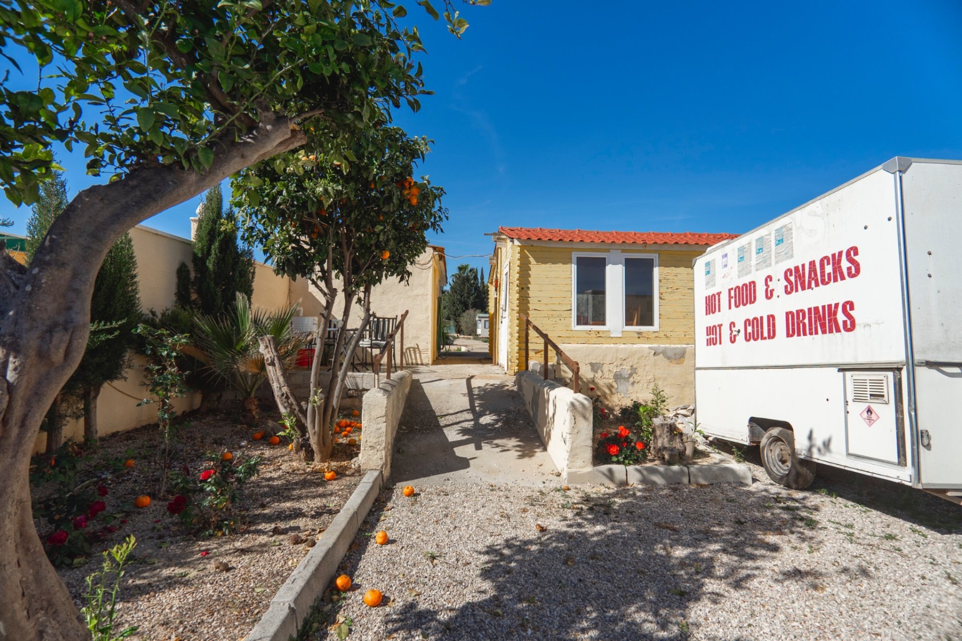 Reventa - Finca rústica - Los Montesinos