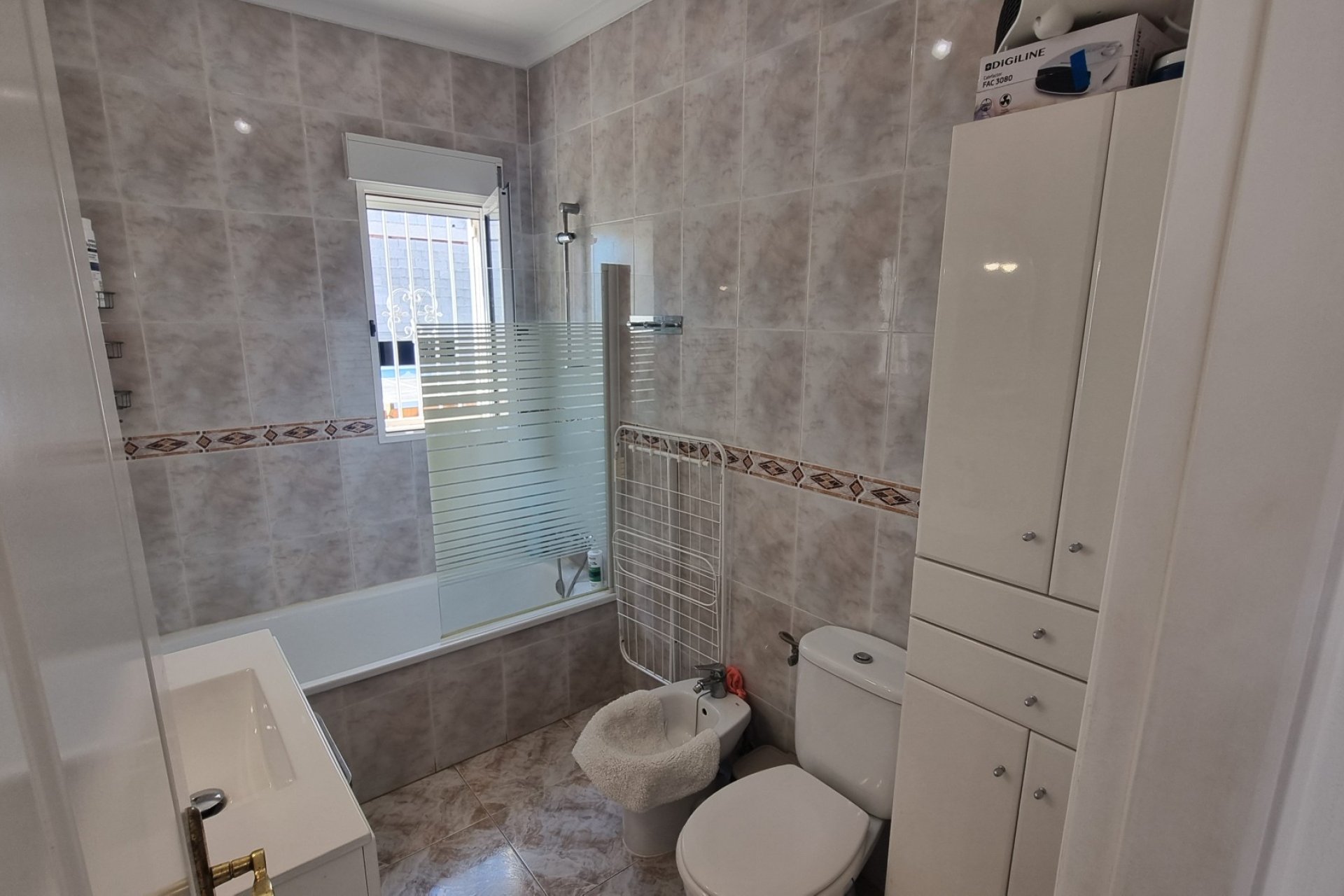 Reventa - Villa - Ciudad quesada - Benimar