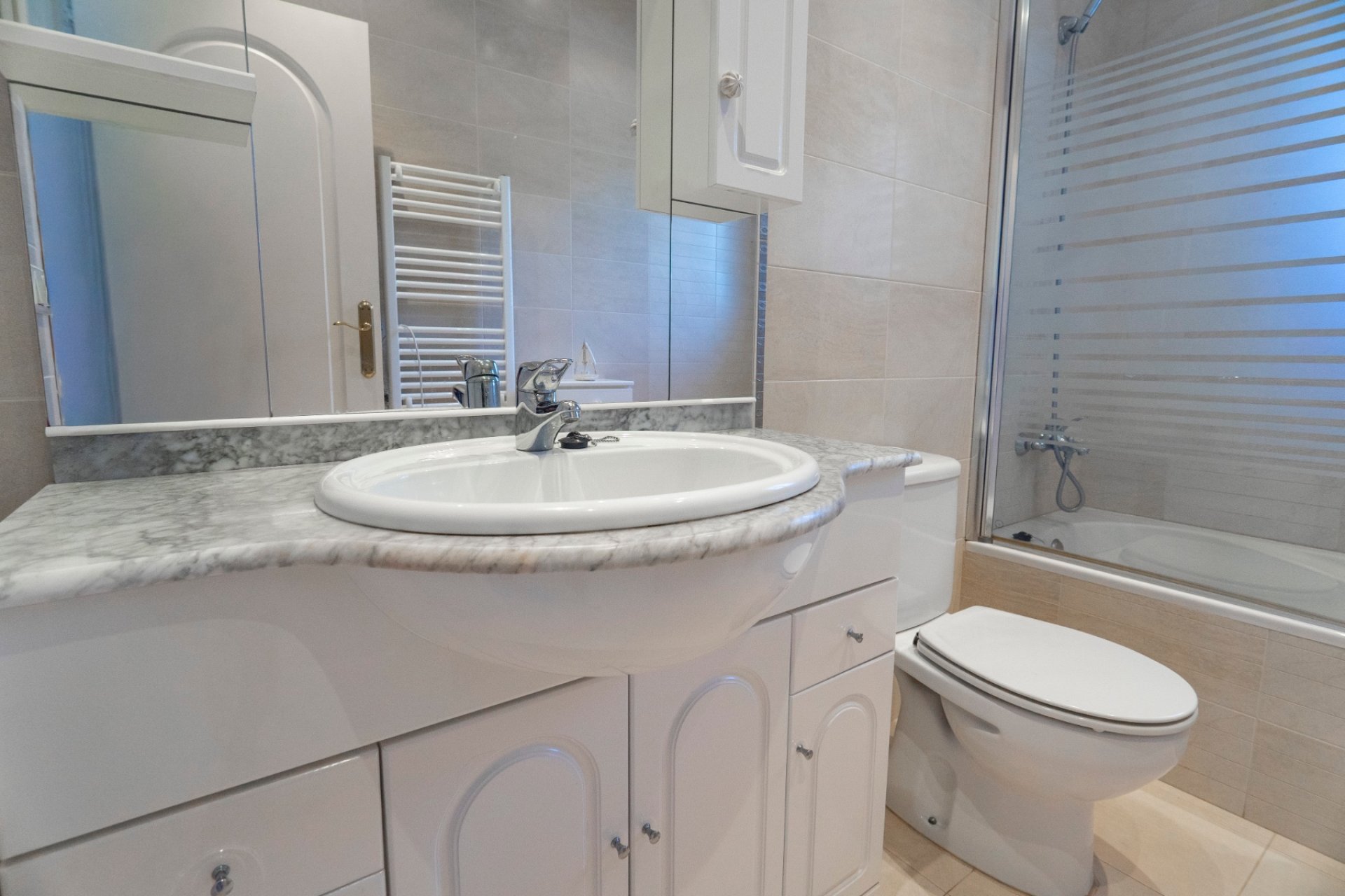 Reventa - Villa - Ciudad quesada - La Fiesta