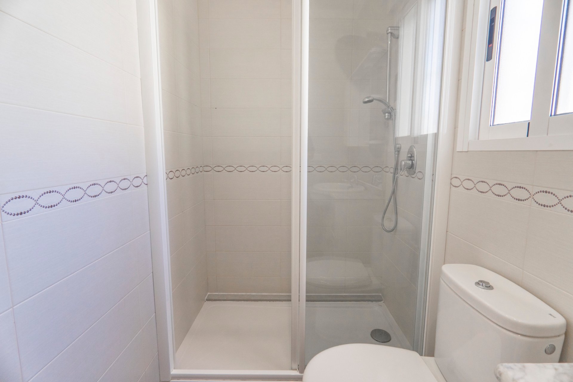 Reventa - Villa - Ciudad quesada - La Fiesta