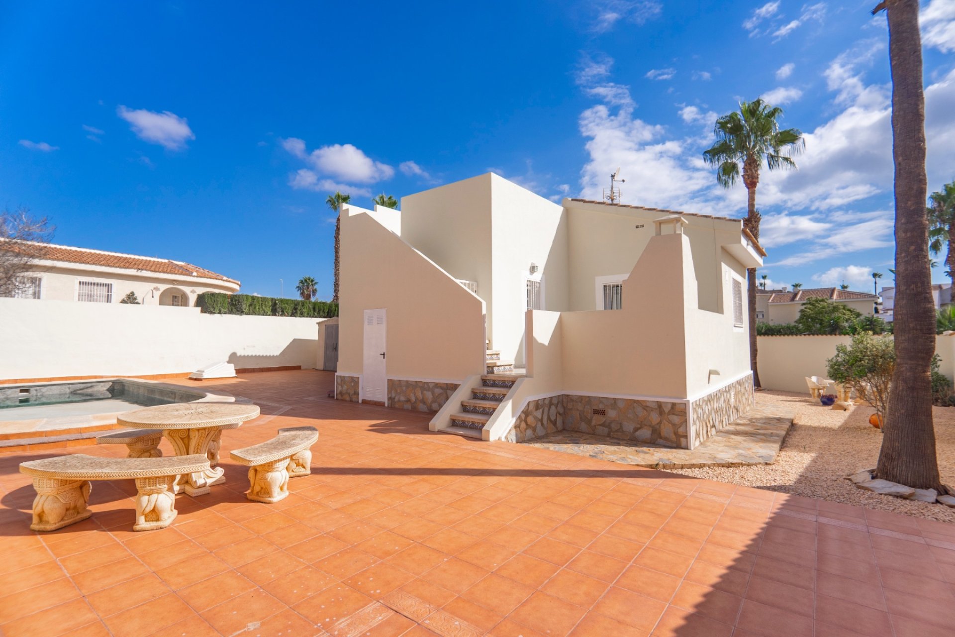 Reventa - Villa - Ciudad quesada - La Fiesta