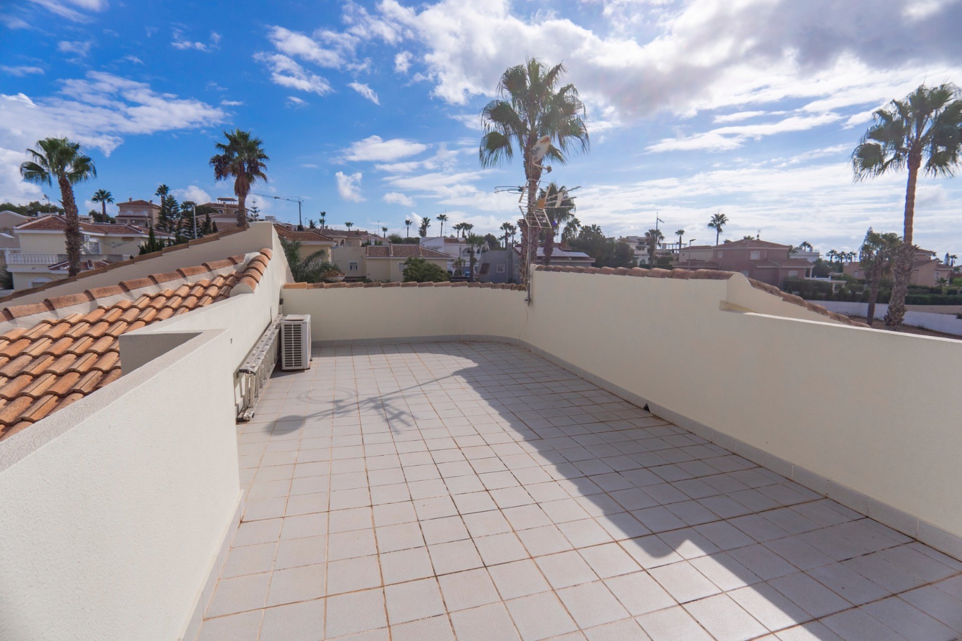 Reventa - Villa - Ciudad quesada - La Fiesta