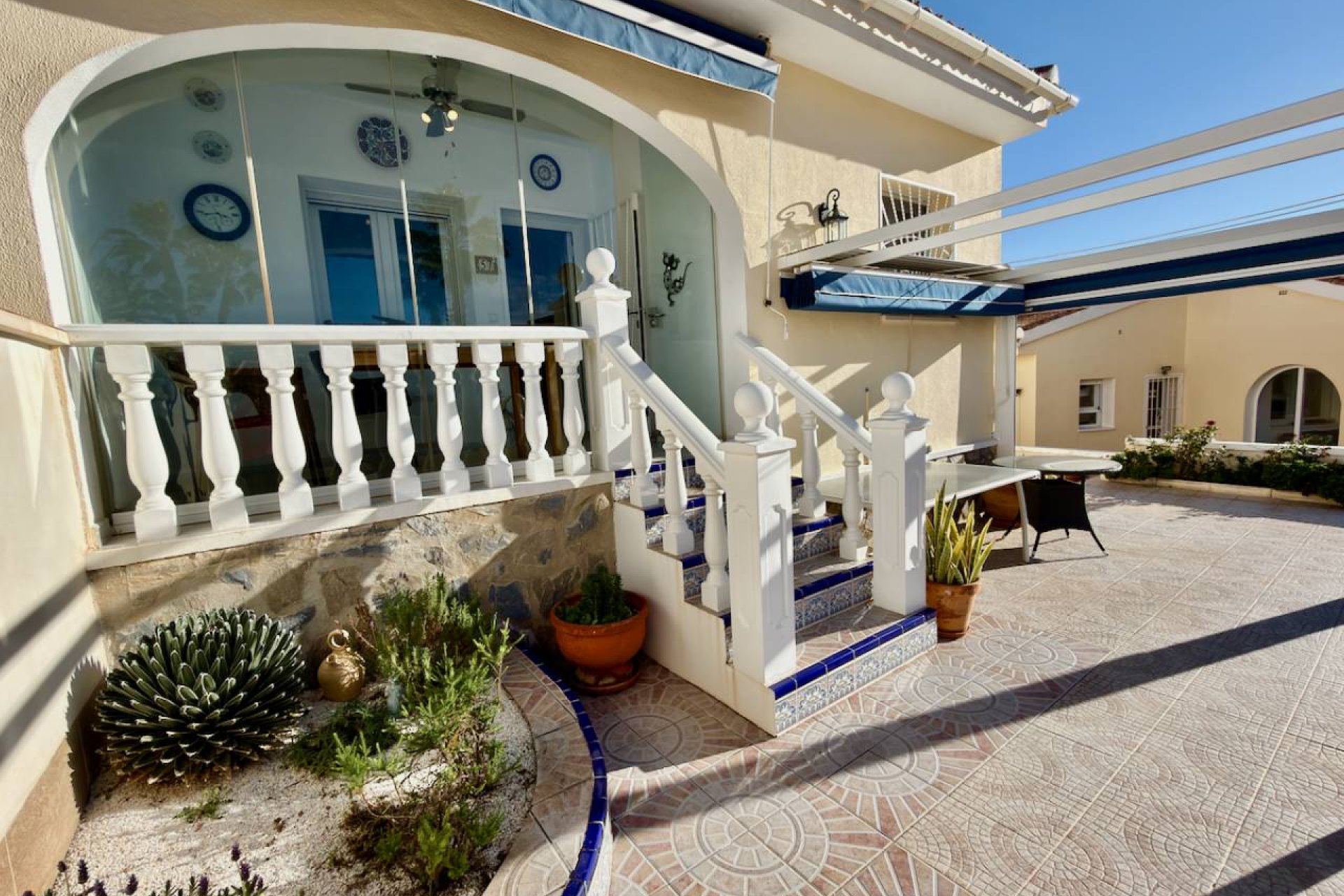 Reventa - Villa - Ciudad quesada - La Fiesta