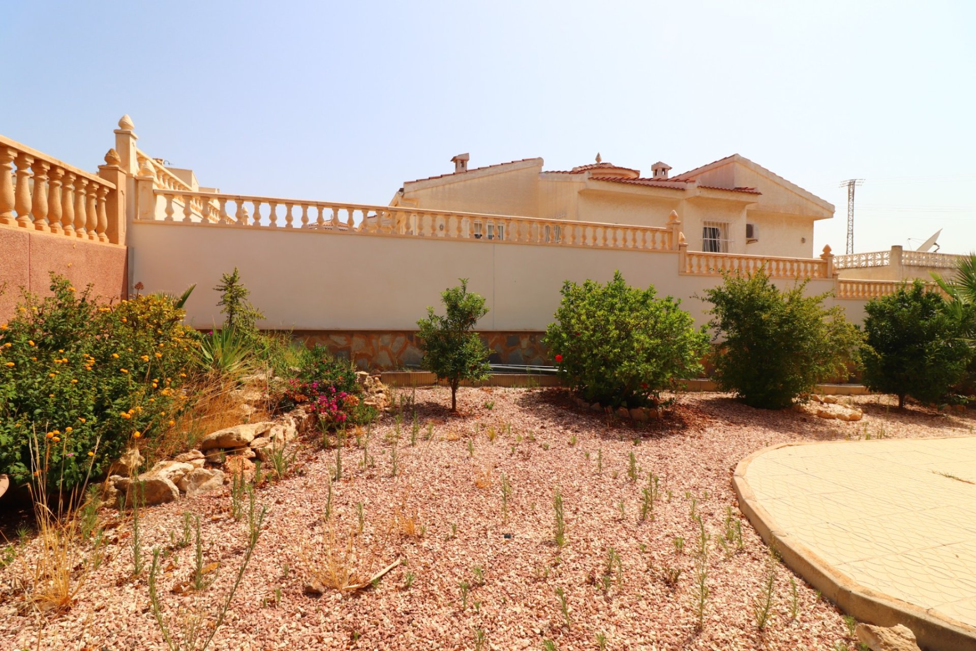 Reventa - Villa - Ciudad quesada - La Fiesta