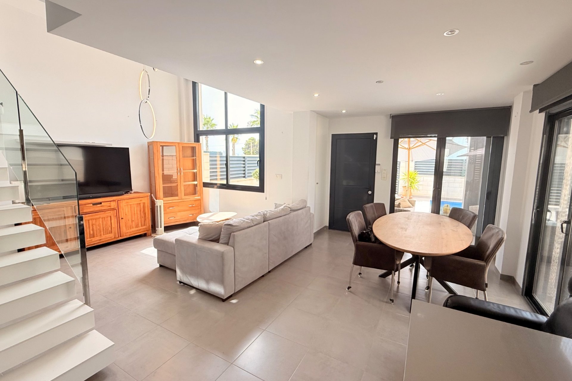 Reventa - Villa - Ciudad quesada - Pueblo Bravo