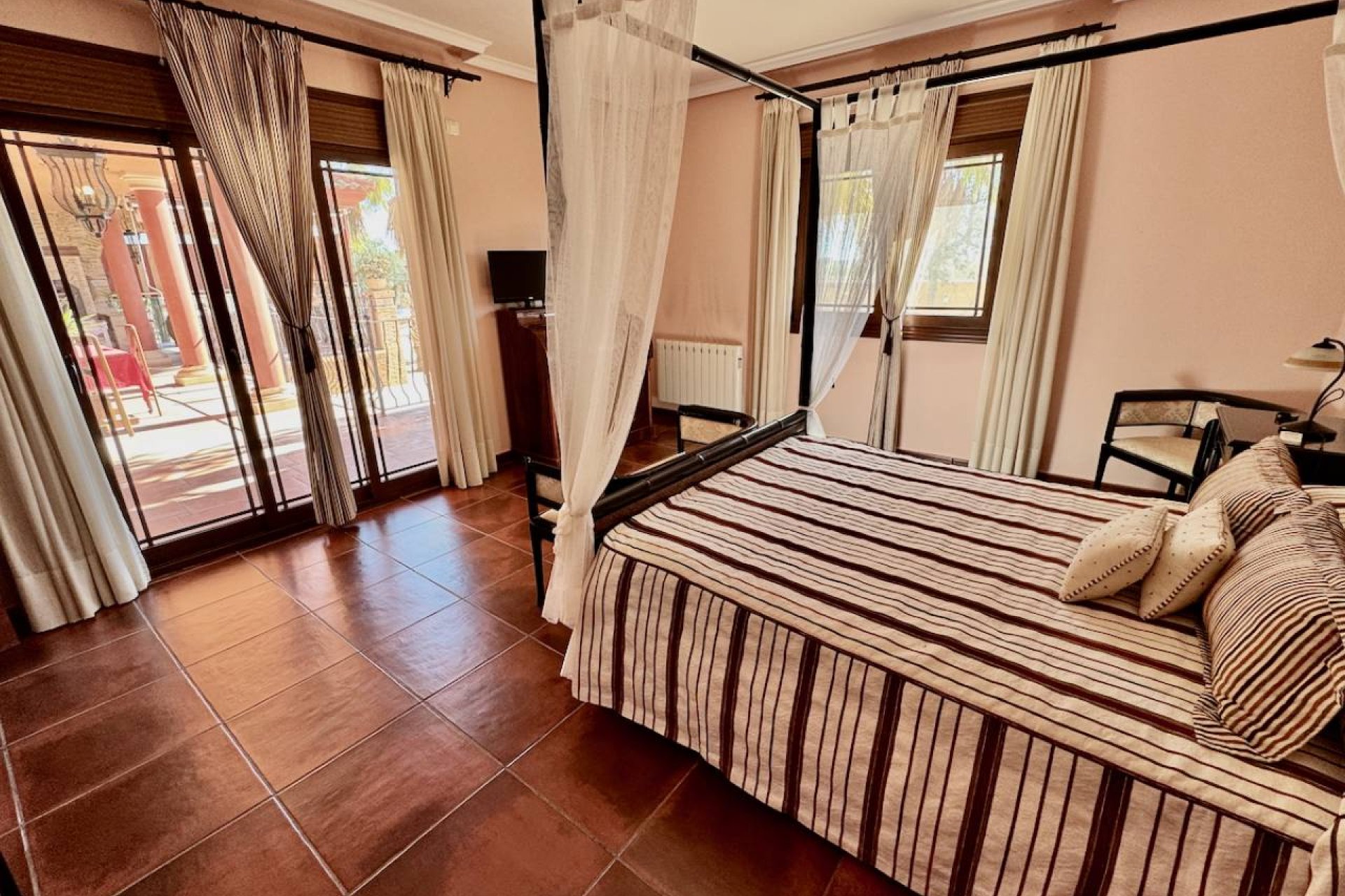 Reventa - Villa - Los Montesinos