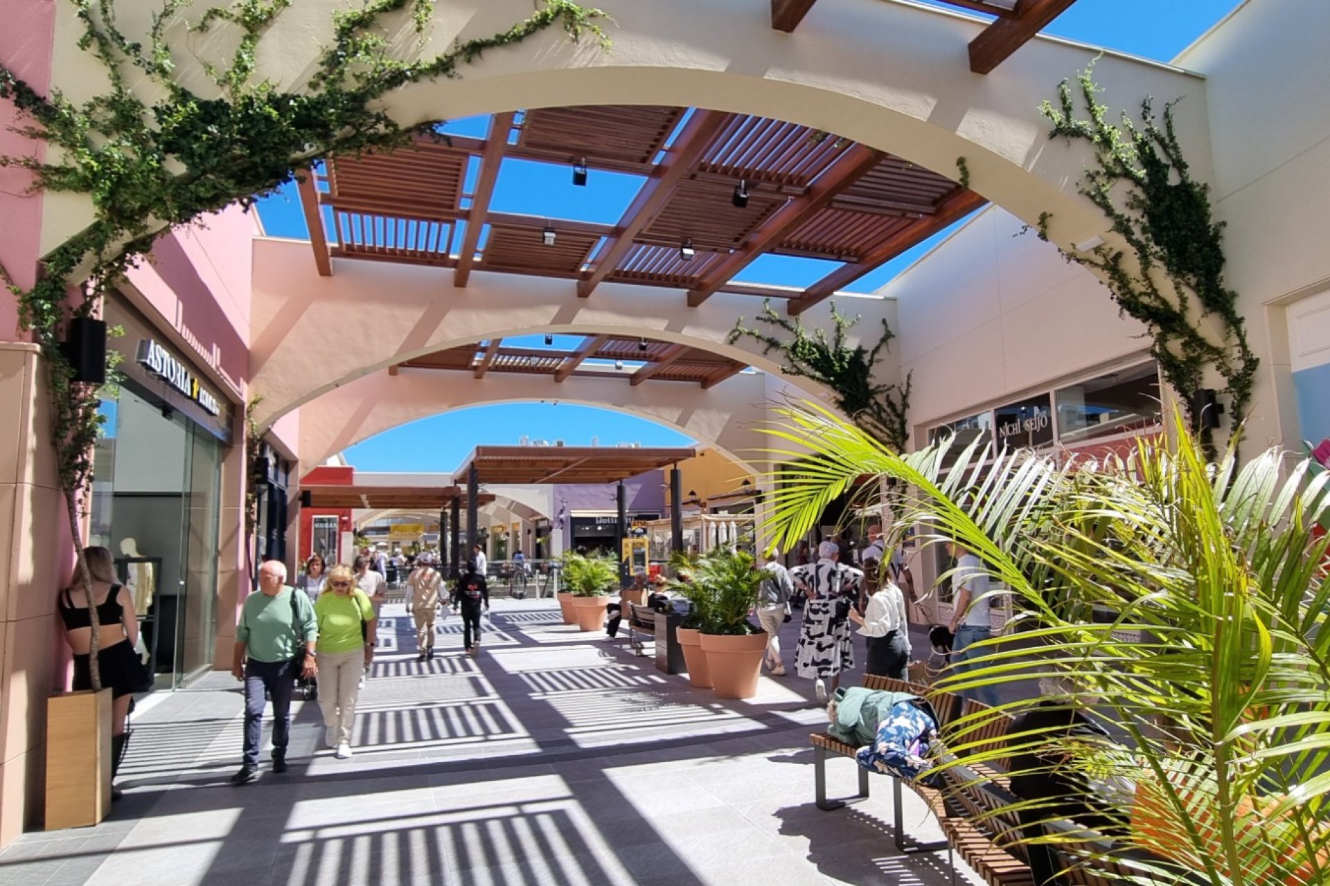 Reventa - Villa - Villamartín - PAU 8