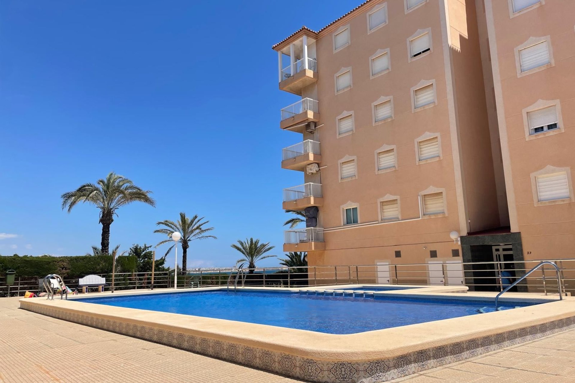 Revente - Appartement - Punta Prima