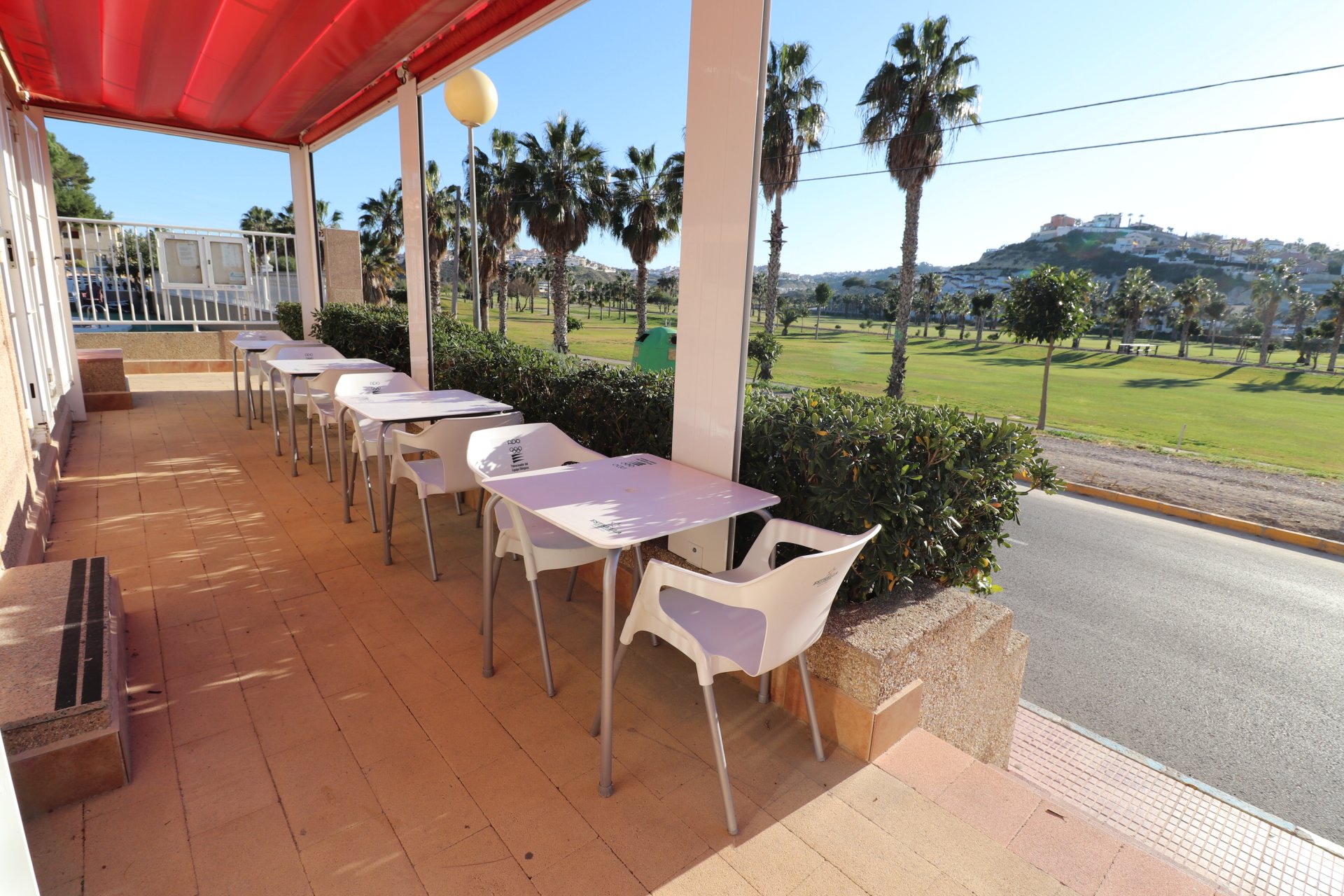 Revente - Commercial (Freehold) - Ciudad quesada - La Marquesa Golf