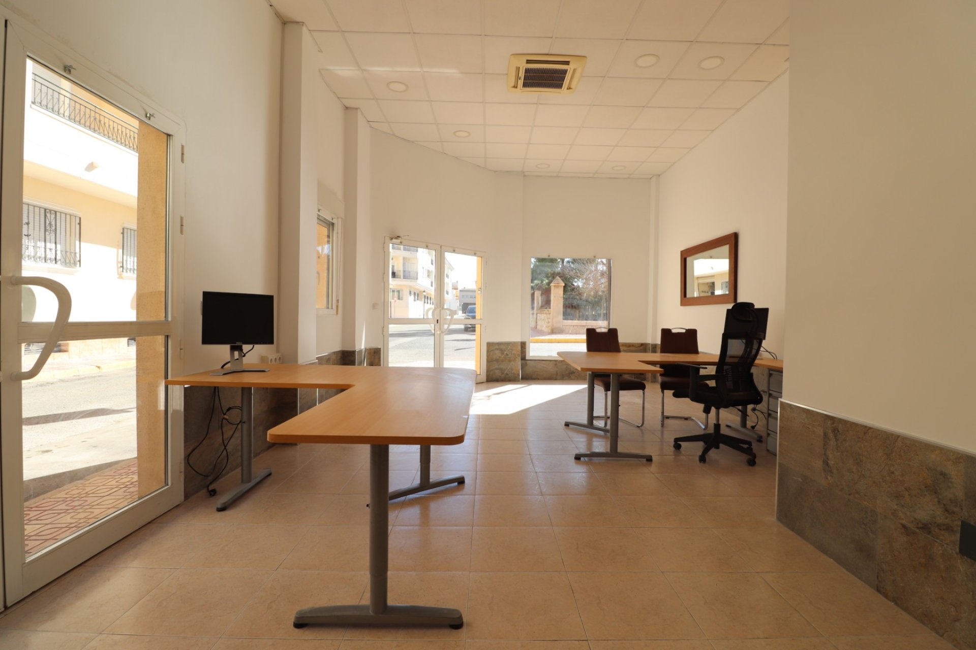 Revente - Commercial - Jacarilla - Jacarilla - Town