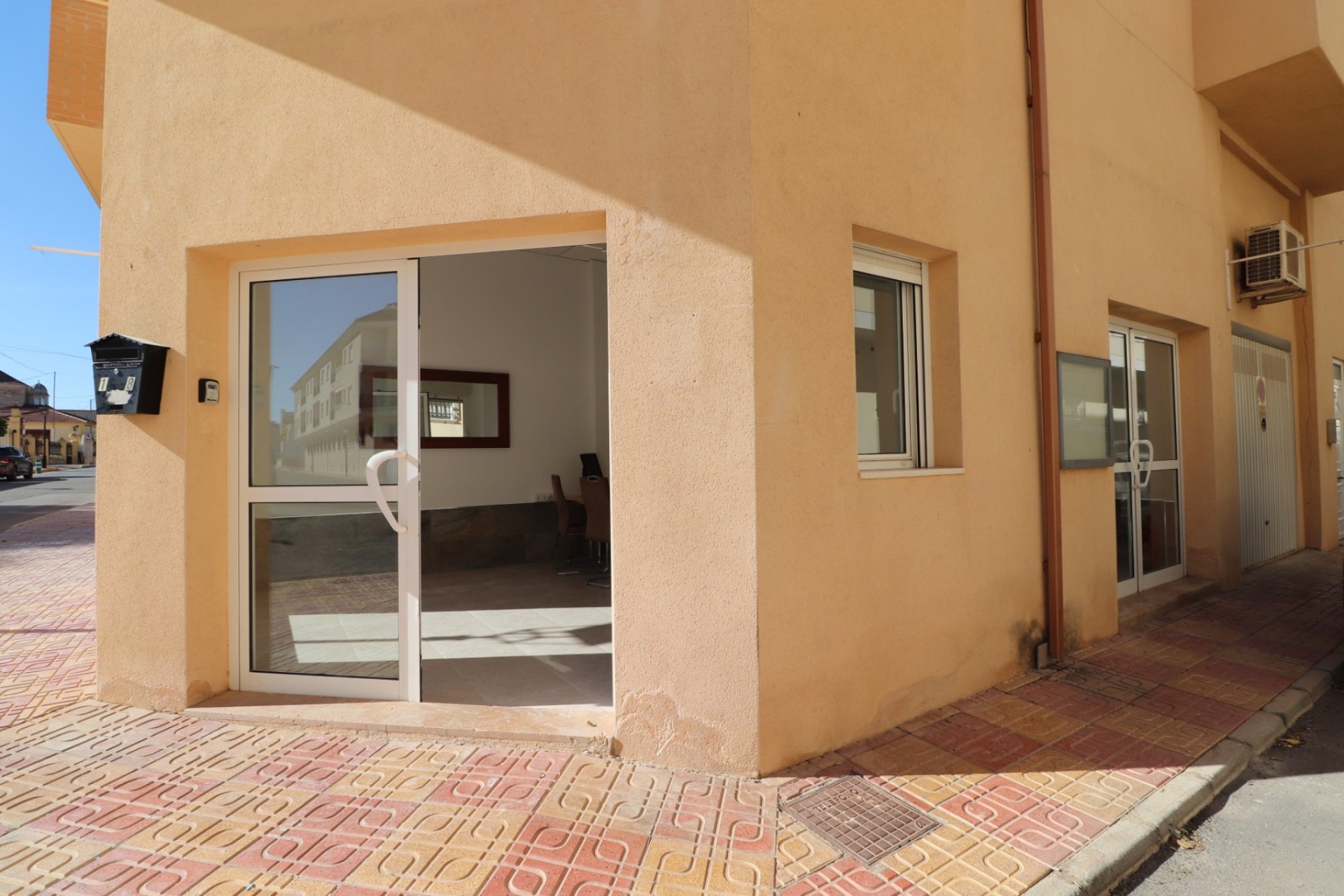 Revente - Commercial - Jacarilla - Jacarilla - Town