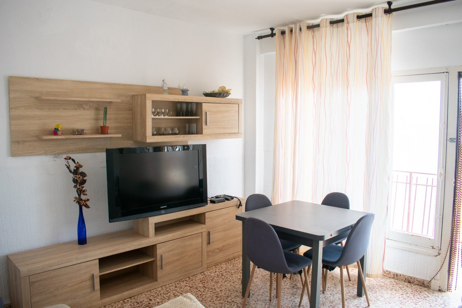 Revente - Commercial - Los Alcazares