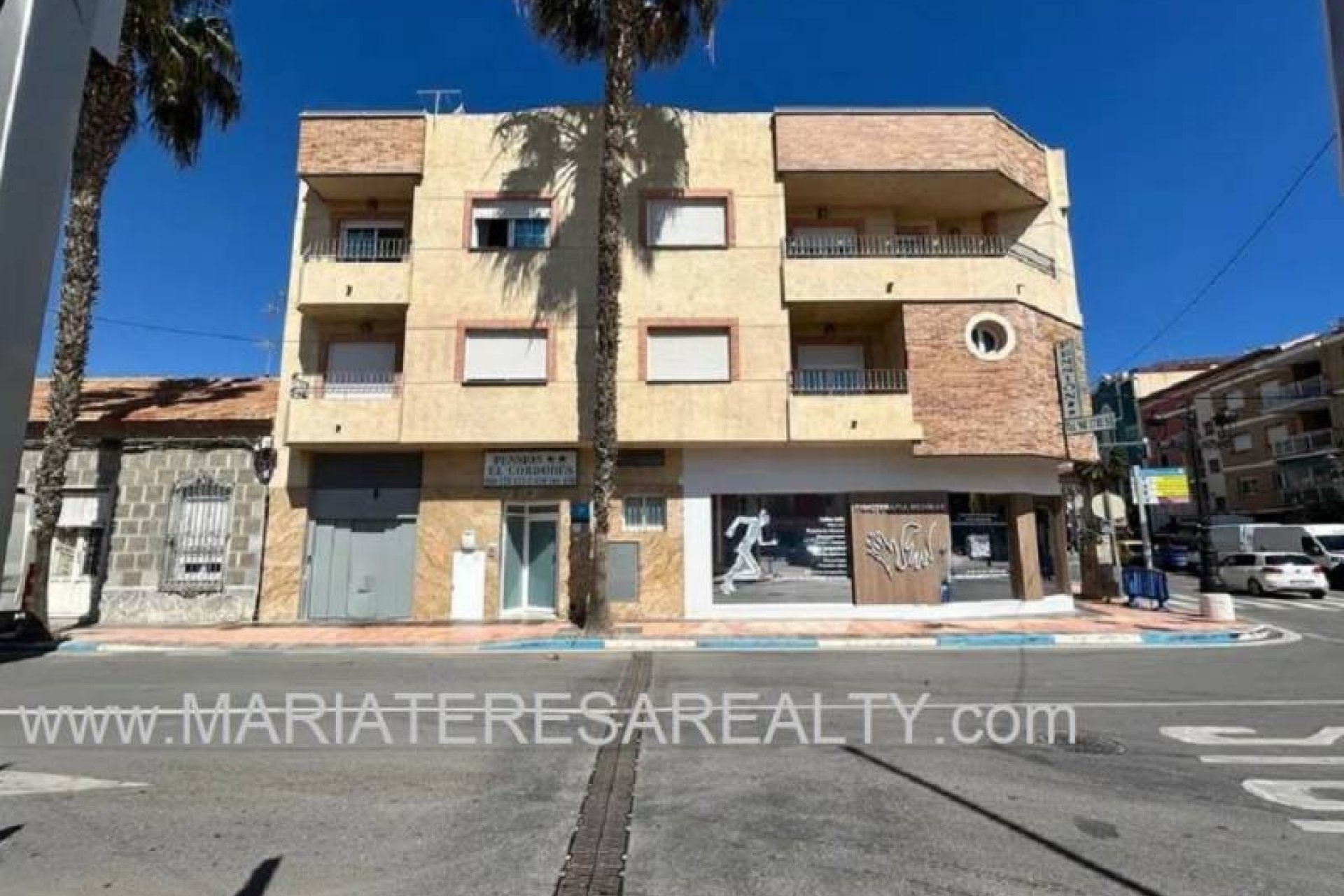 Revente - Commercial - Los Alcazares