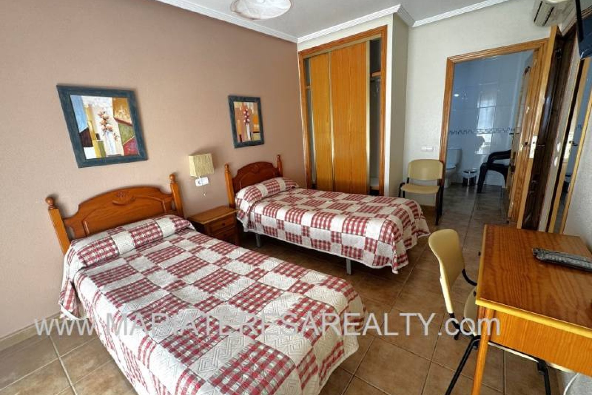 Revente - Commercial - Los Alcazares