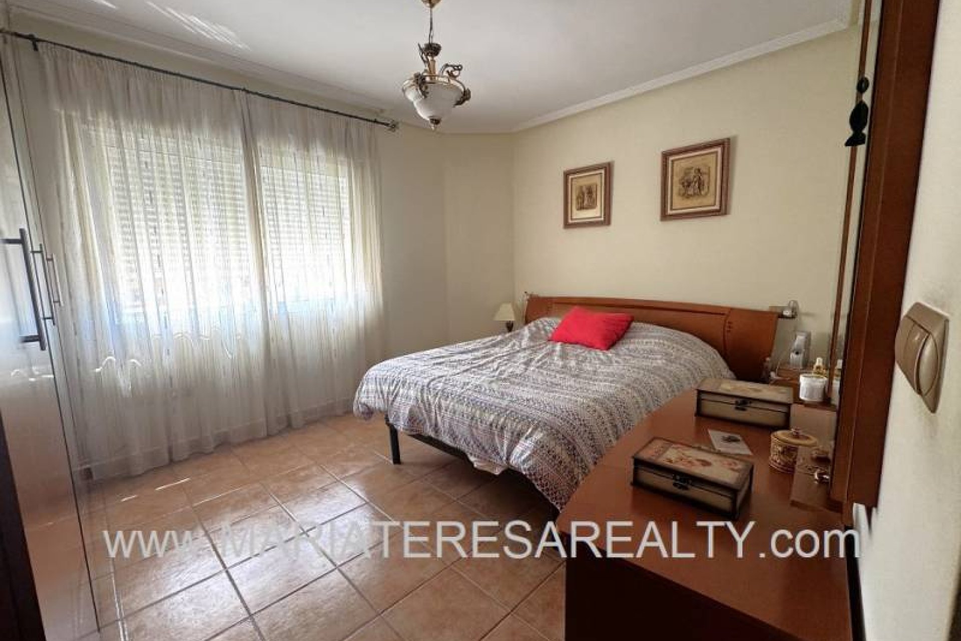 Revente - Commercial - Los Alcazares