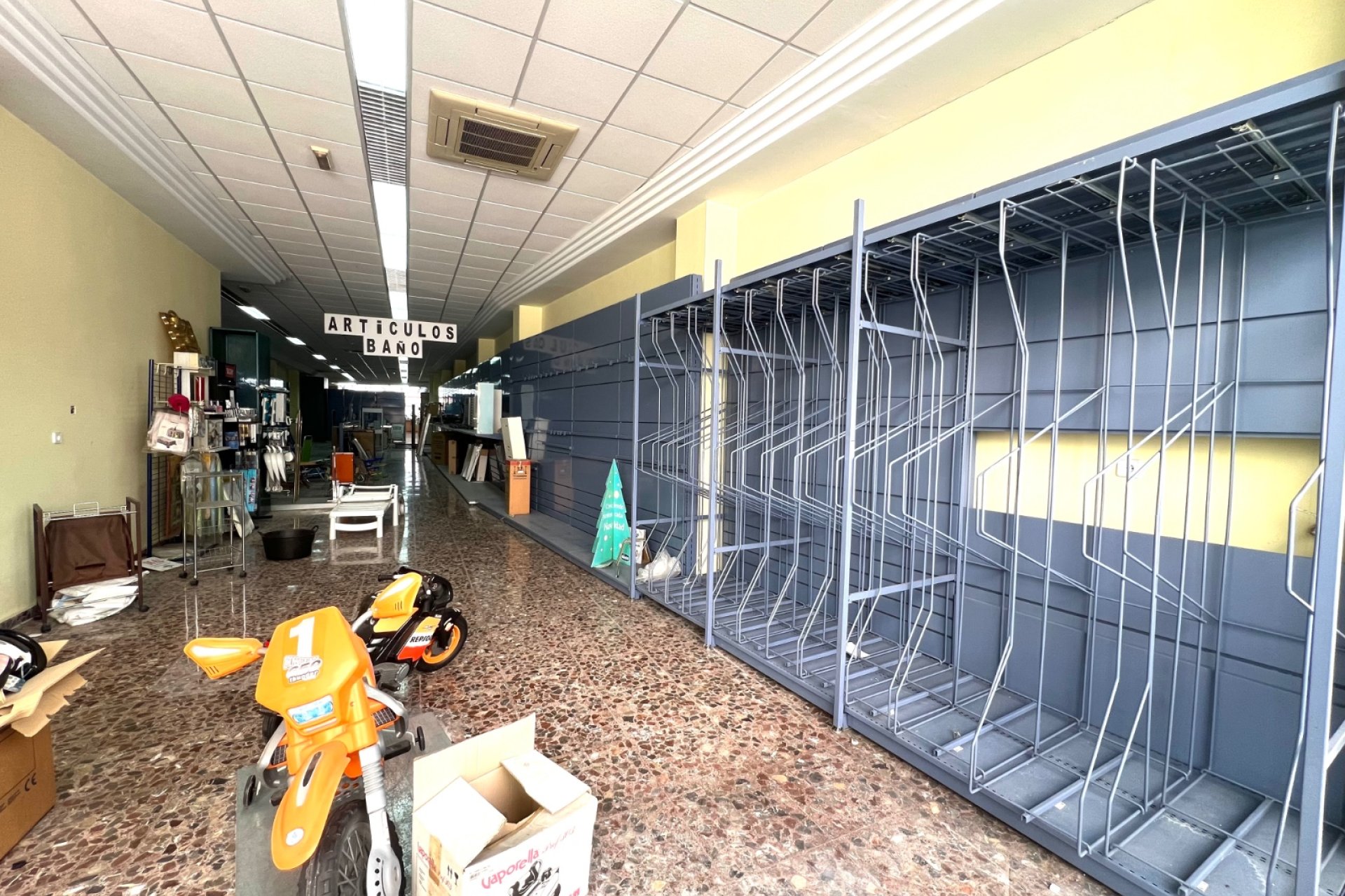 Revente - Commercial - San Javier