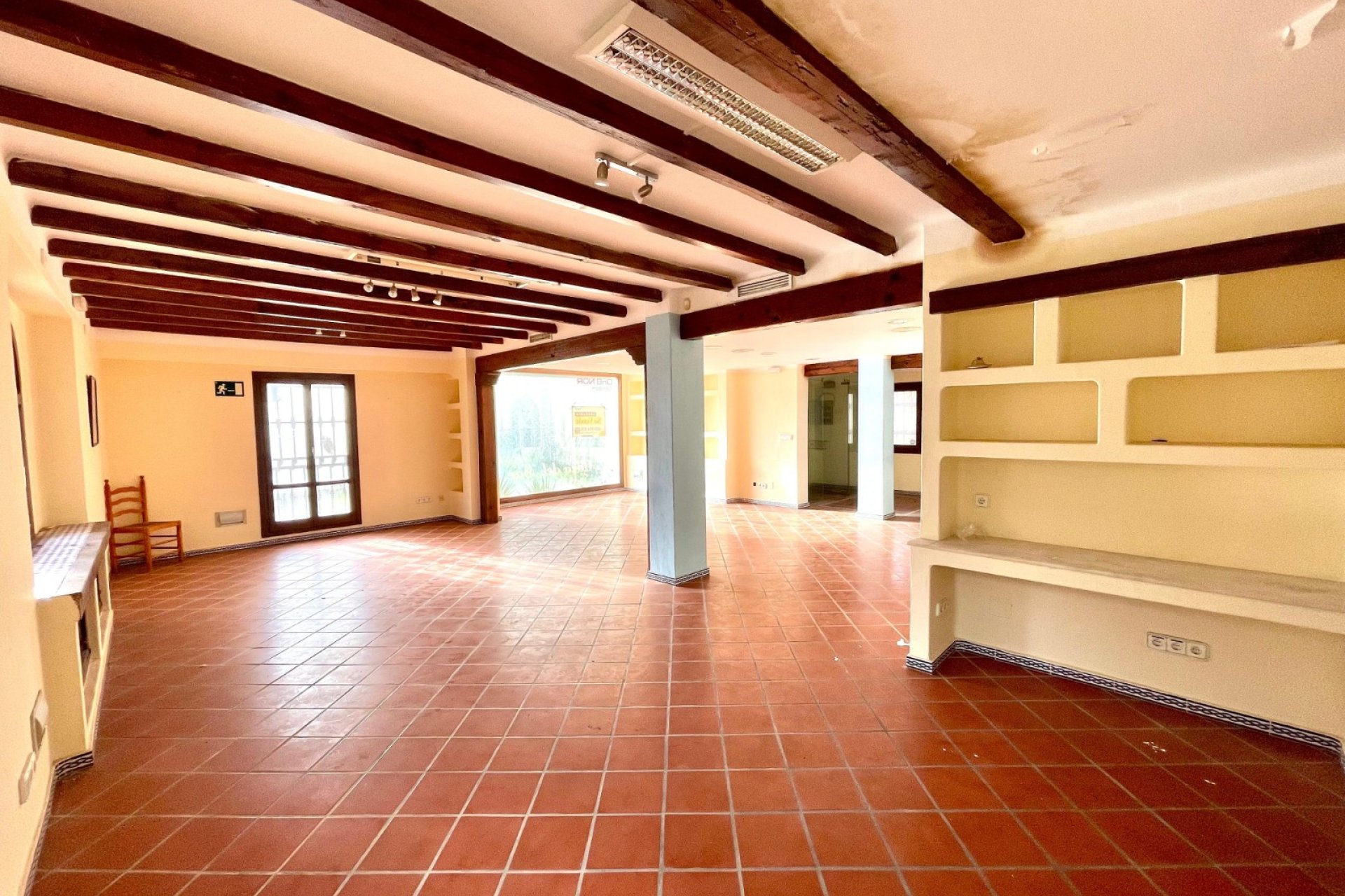 Revente - Commercial - Torrevieja - Playa Los Locos