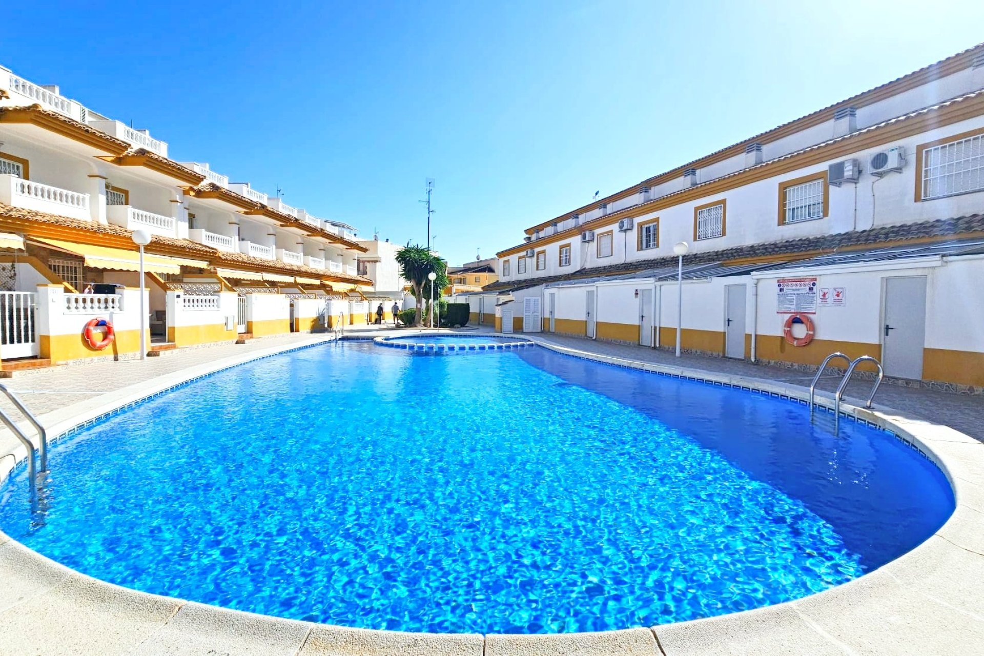 Revente - Maison de ville - Los Alcazares