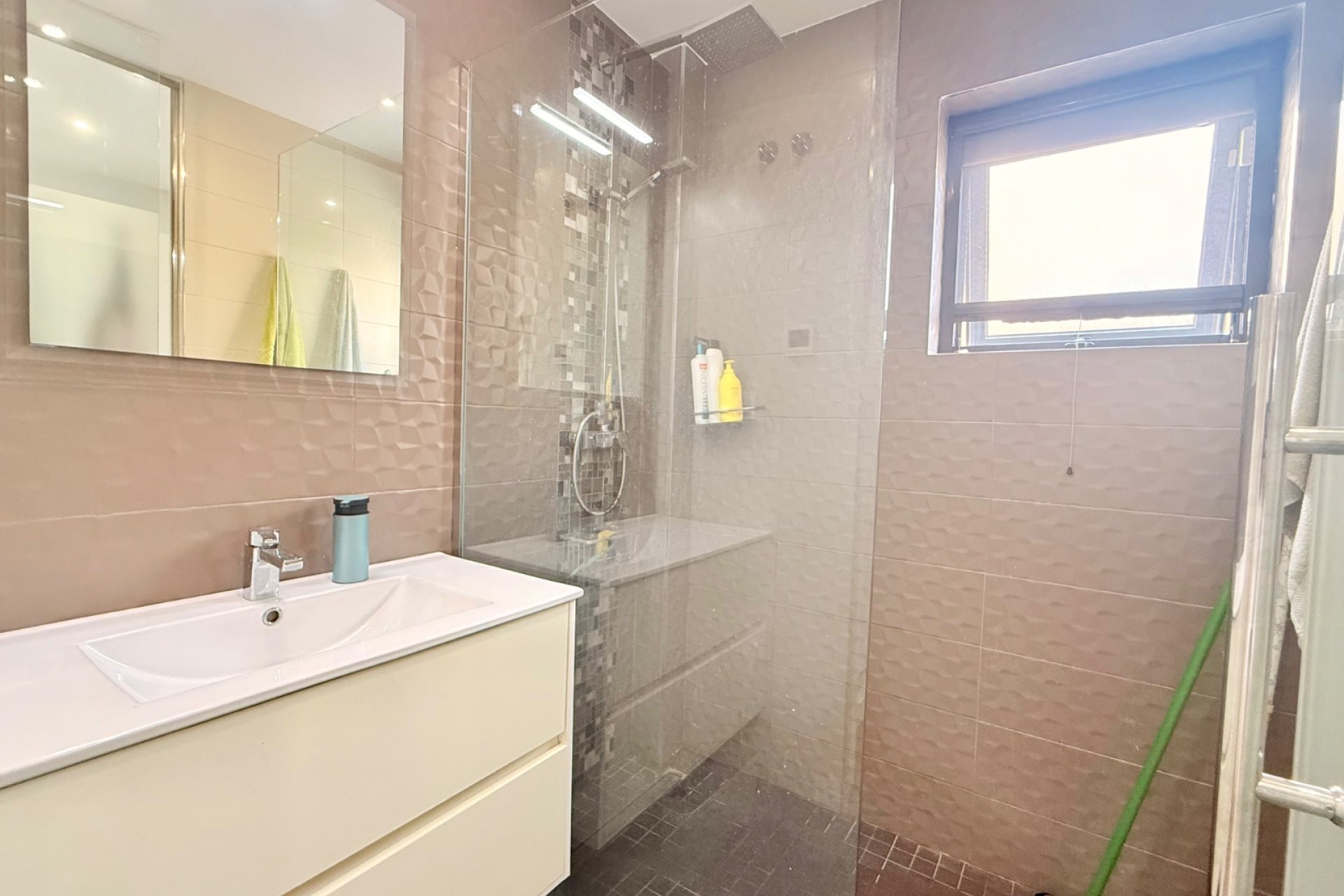 Revente - Villa - Ciudad quesada - Pueblo Bravo