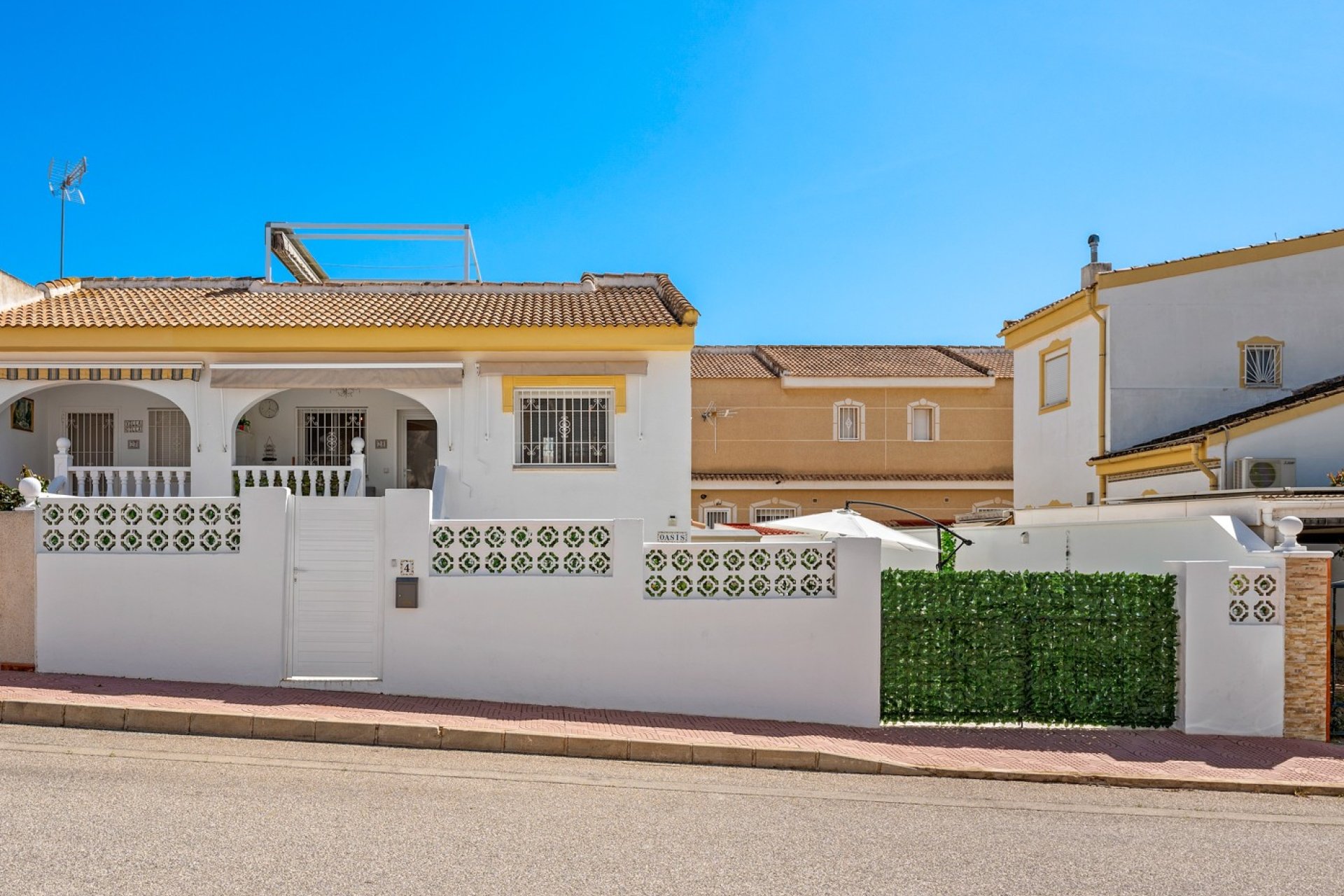 Revente - Villa / Jumelée - Benijofar - Monte Azul/ El Dorado