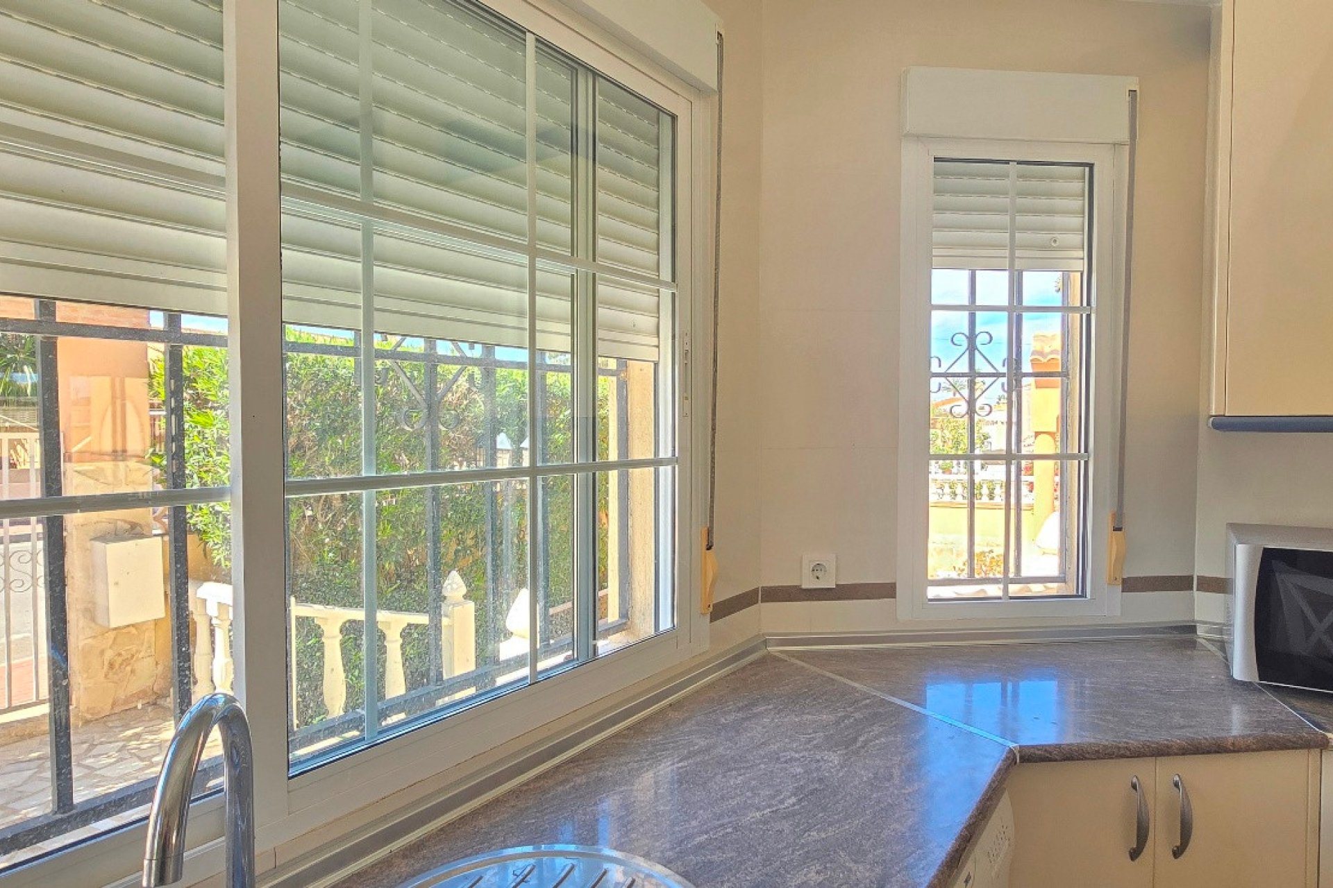 Revente - Villa - Torrevieja - El Chaparral