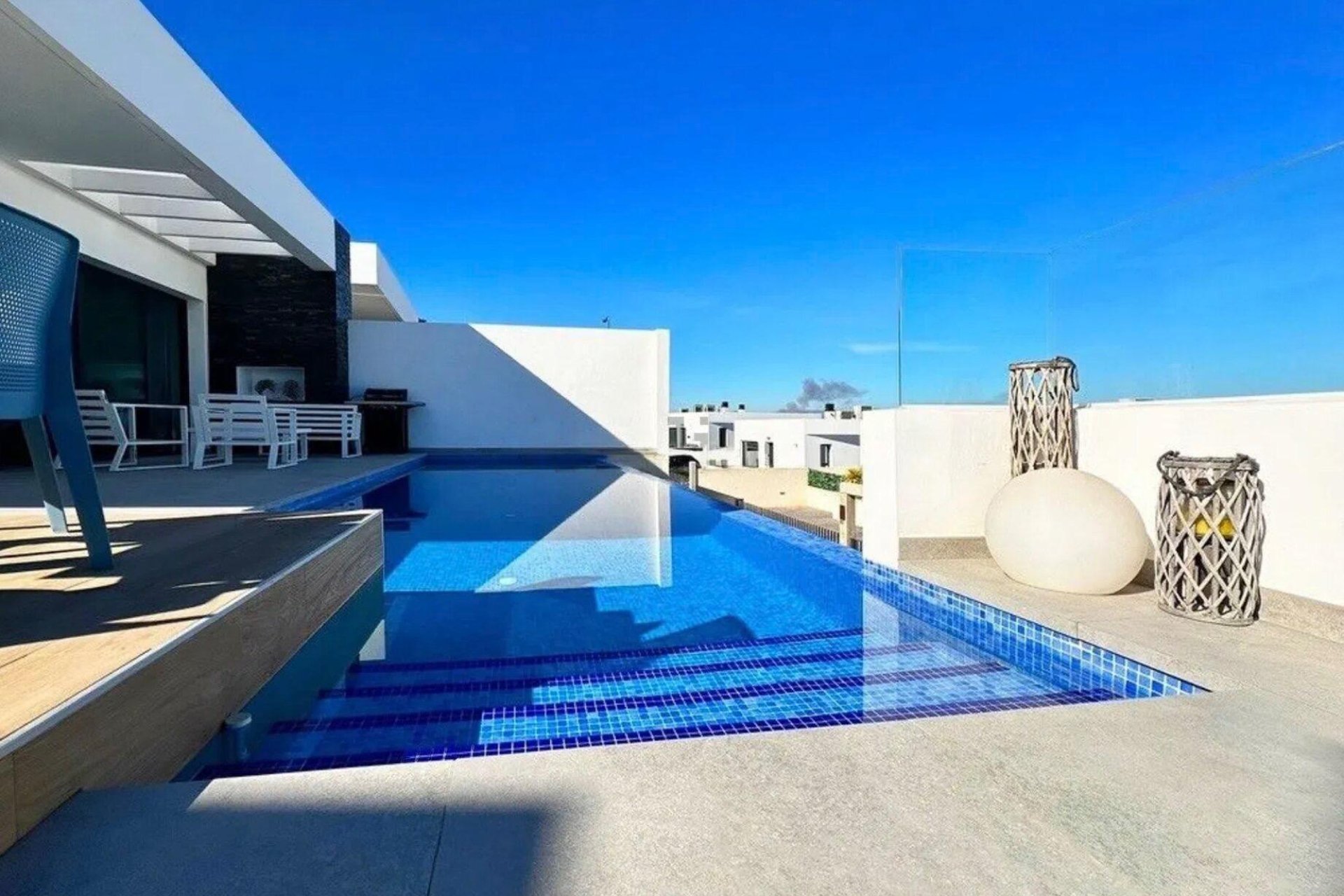 Villa in Ciudad Quesada with private infinity pool, Rojales, Costa Blanca