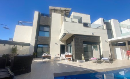 Villa / Jumelée - Revente - Ciudad quesada - AM8211-AV-93494