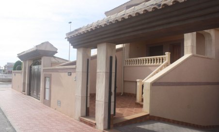 Villa - Obra nueva - Torrevieja - Los Altos