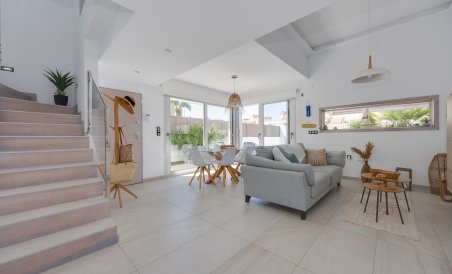 Villa - Resale - Guardamar del Segura - El Raso