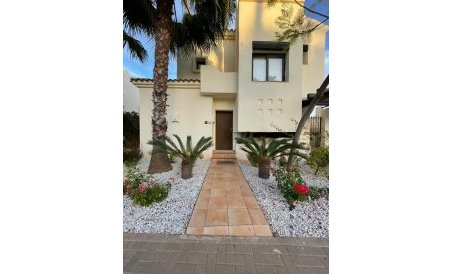 Villa - Resale - Los Alcazares - MGRU-20556