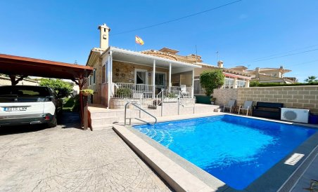 Villa - Resale - Torrevieja - La Siesta