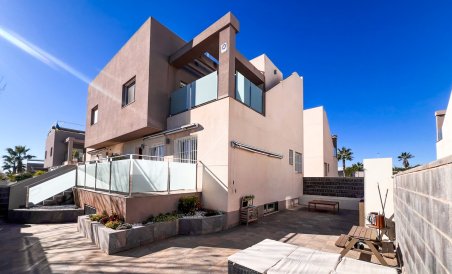 Villa - Resale - Torrevieja - Torrevieja