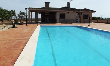 Villa - Reventa - Los Montesinos - La Herrada
