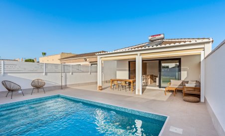 Villa - Reventa - Torrevieja - MGRU-12427