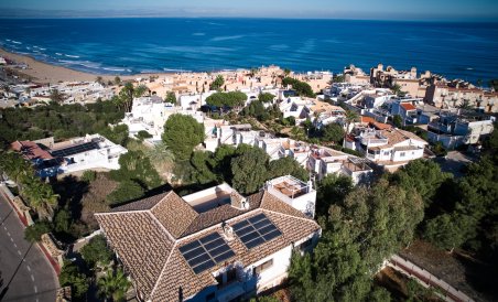 Villa - Reventa - Torrevieja - MGRU-96237