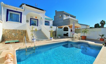 Villa - Revente - Torrevieja - El Chaparral