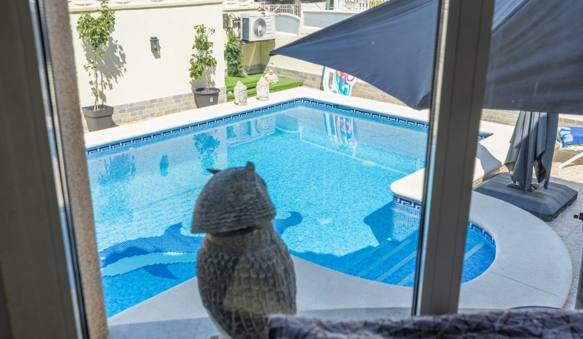 Resale - Villa - Benijofar