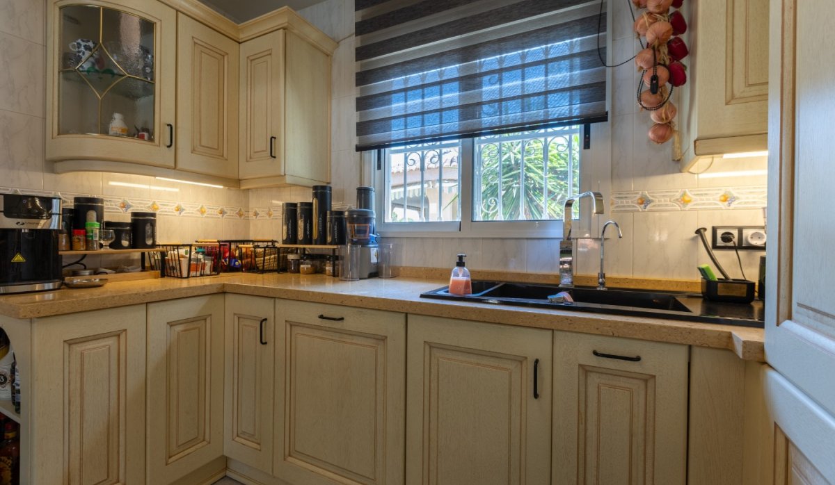 Resale - Villa - Benijofar