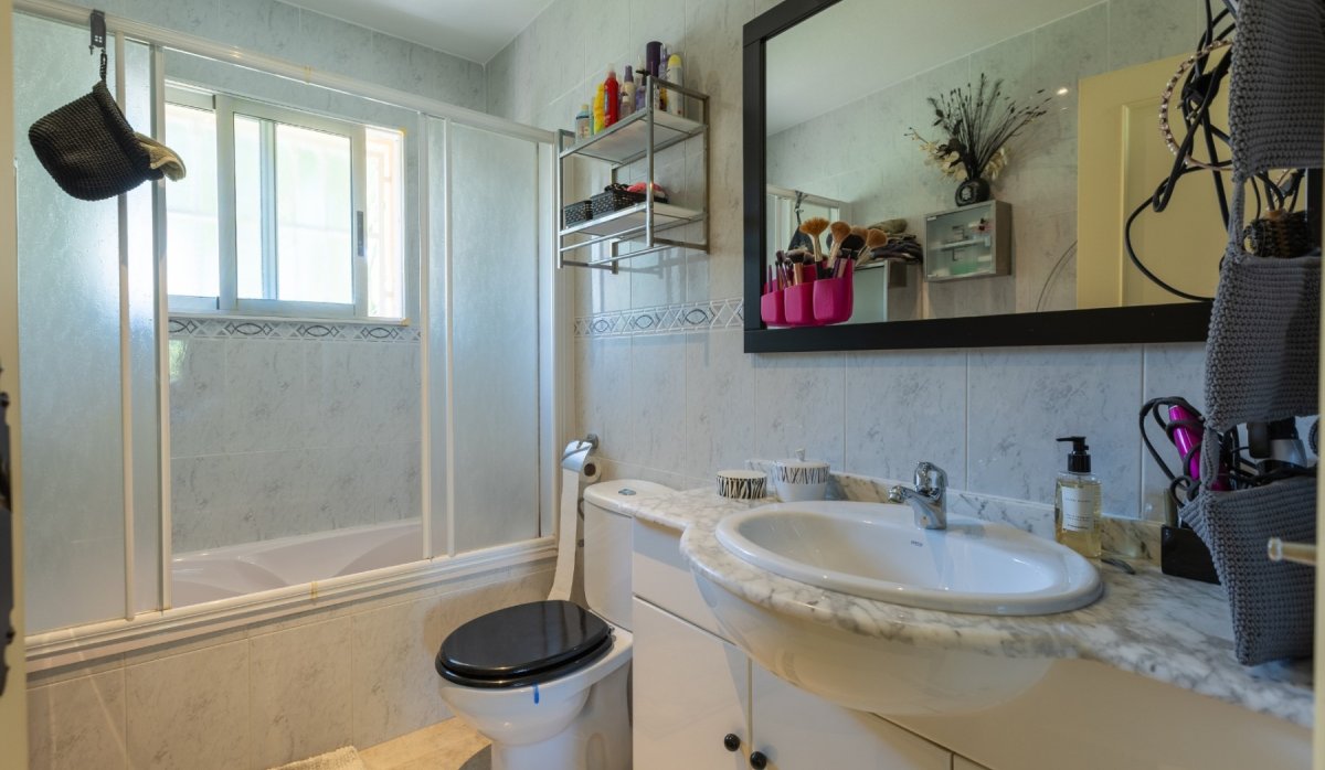 Resale - Villa - Benijofar