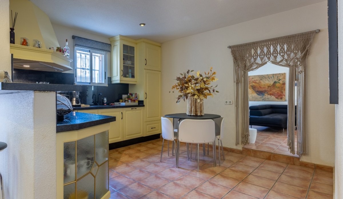 Resale - Villa - Benijofar