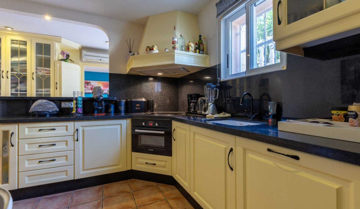 Resale - Villa - Benijofar