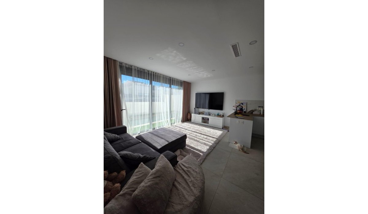 Resale - Villa - Benijofar