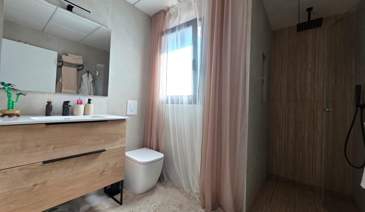 Resale - Villa - Benijofar