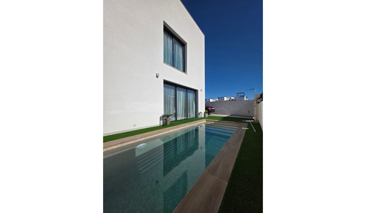 Resale - Villa - Benijofar