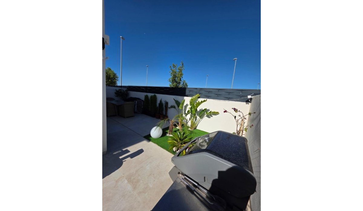 Resale - Villa - Benijofar